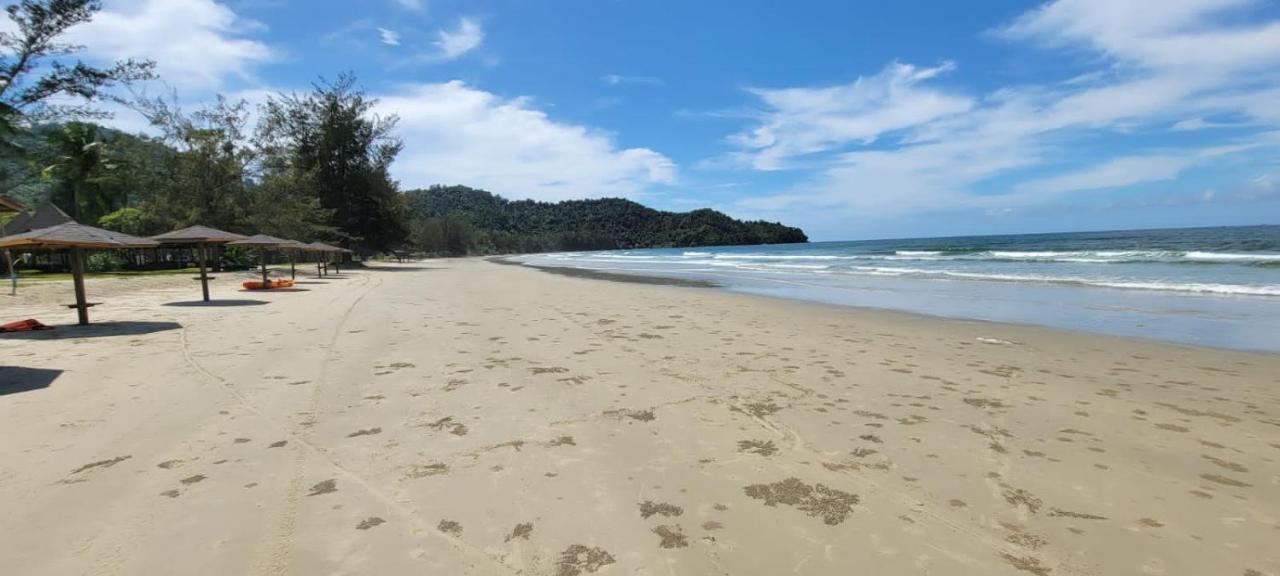 The Village Rua Beach Homestay Exterior photo