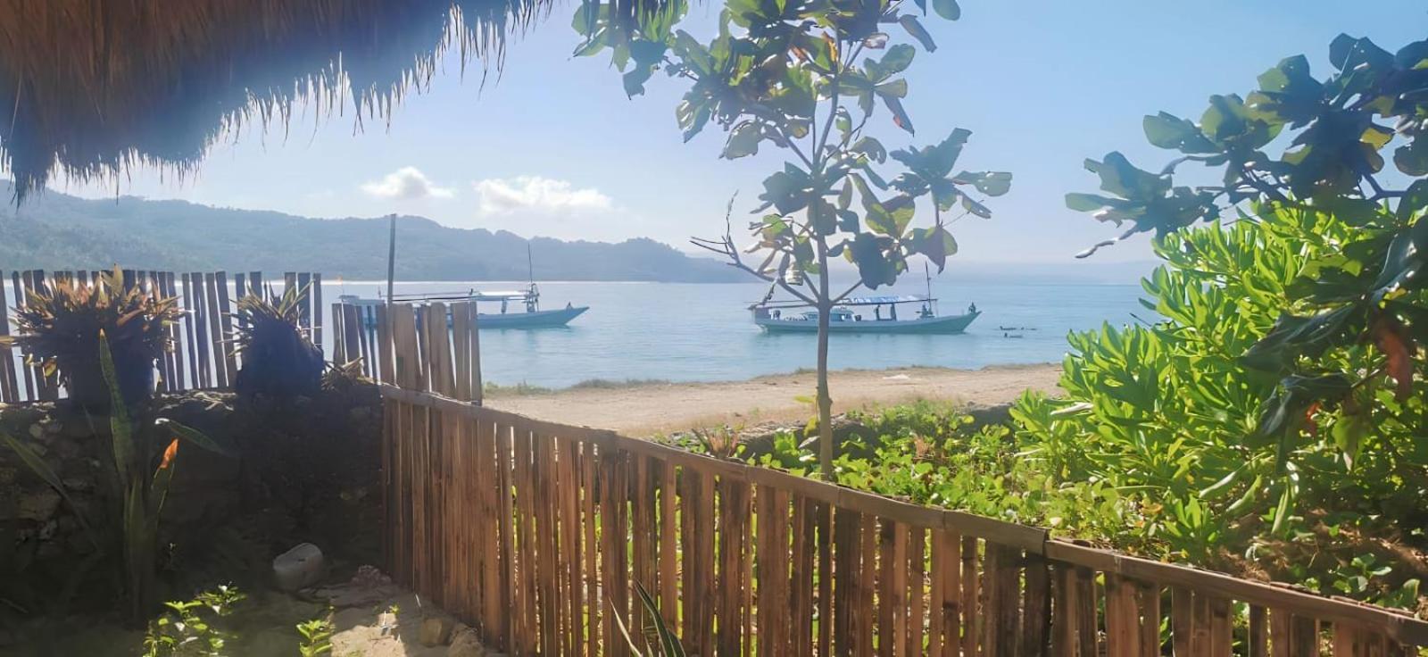 The Village Rua Beach Homestay Exterior photo